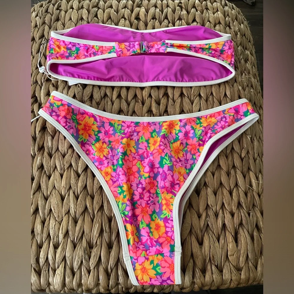 Frankie’s bikini set in Daisy Pond Print